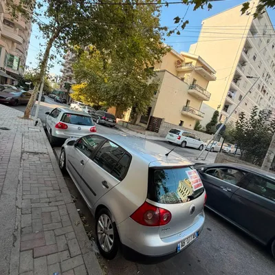 Volkswagen Golf 2008 në shitje