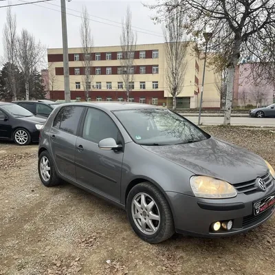Volkswagen Golf 2006 në shitje