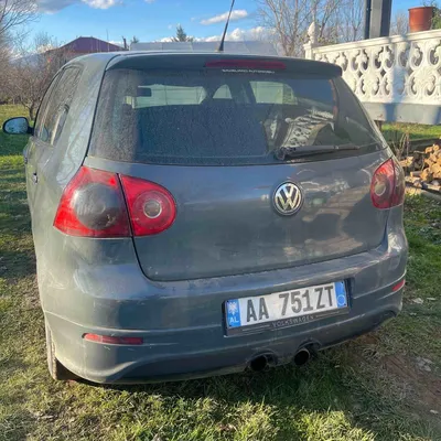Volkswagen Golf 2006 në shitje