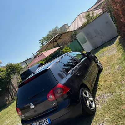 Volkswagen Golf 2005 në shitje