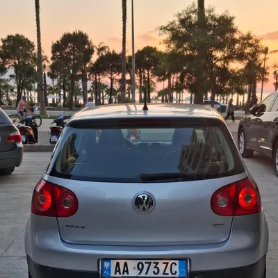 Volkswagen Golf 2008 në shitje