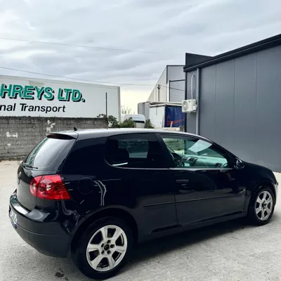 Volkswagen Golf 2008 në shitje