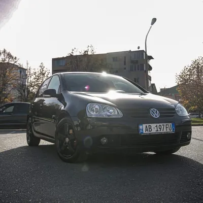 Volkswagen Golf 2006 në shitje