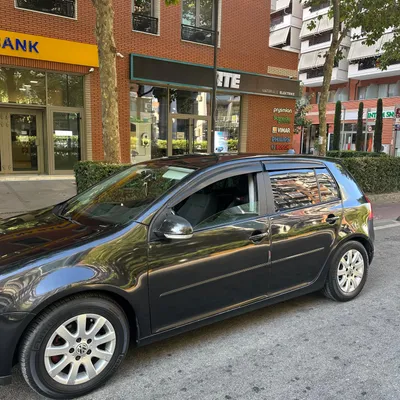 Volkswagen Golf 2006 në shitje