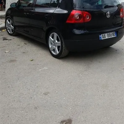 Volkswagen Golf 2008 në shitje