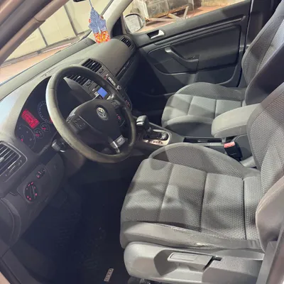 Volkswagen Golf 2006 në shitje