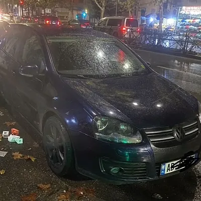 Volkswagen Golf 2008 në shitje
