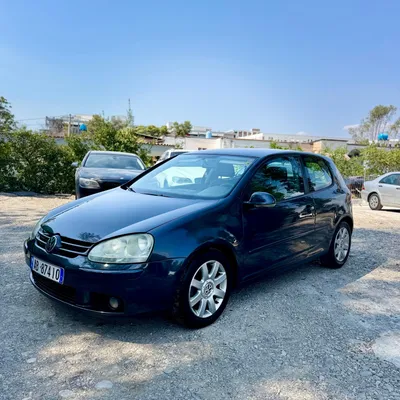 Volkswagen Golf 2005 në shitje