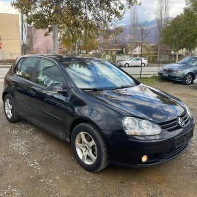 Volkswagen Golf 2005 në shitje