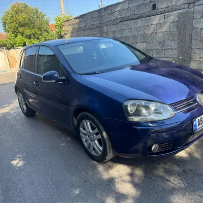 Volkswagen Golf 2008 në shitje