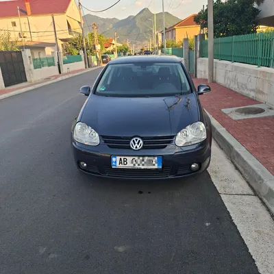 Volkswagen Golf 2008 në shitje