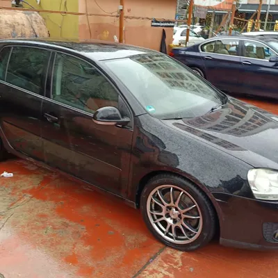 Volkswagen Golf 2007 në shitje