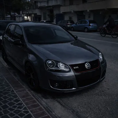 Volkswagen Golf 2007 në shitje