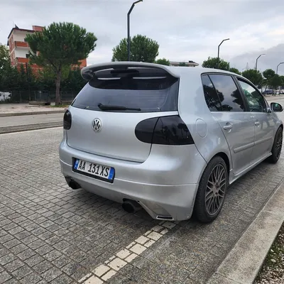 Volkswagen Golf 2006 në shitje