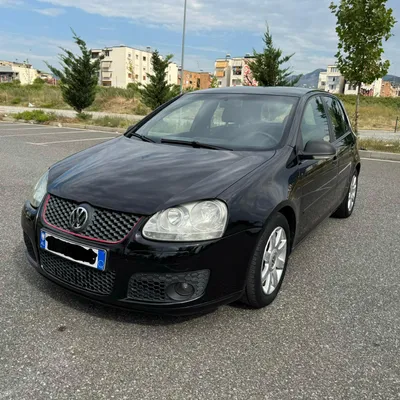 Volkswagen Golf 2008 në shitje