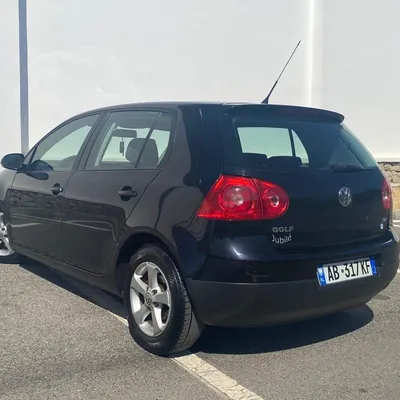 Volkswagen Golf 2008 në shitje