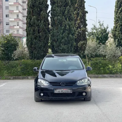 Volkswagen Golf 2005 në shitje