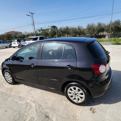 Volkswagen Golf 2005 në shitje