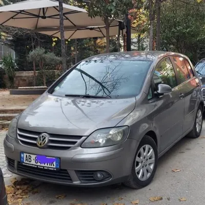 Volkswagen Golf 2006 në shitje