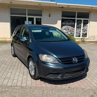 Volkswagen Golf 2006 në shitje