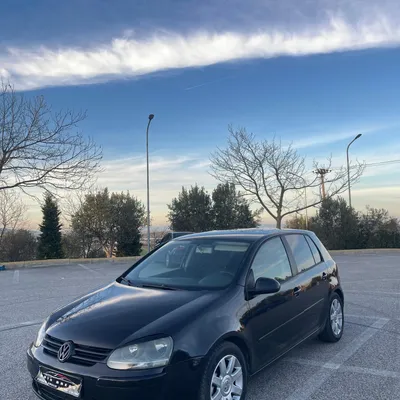 Volkswagen Golf 2005 në shitje