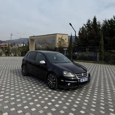 Volkswagen Golf 2007 në shitje