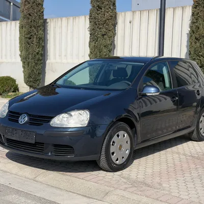 Volkswagen Golf 2005 në shitje