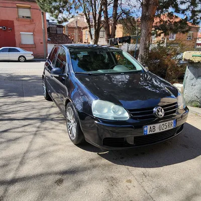 Volkswagen Golf 2006 në shitje