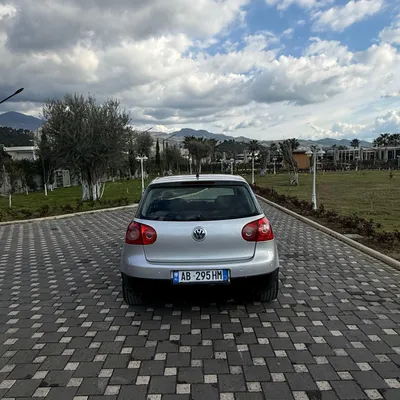 Volkswagen Golf 2007 në shitje