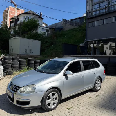 Volkswagen Golf 2008 në shitje