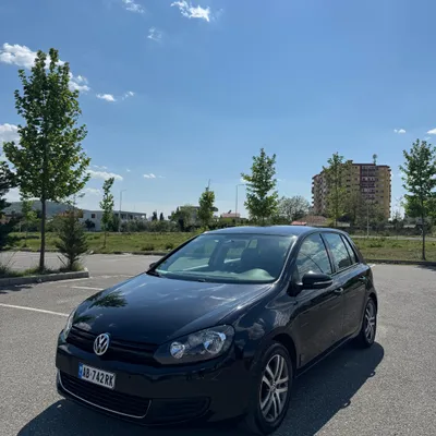 Volkswagen Golf 2010 në shitje