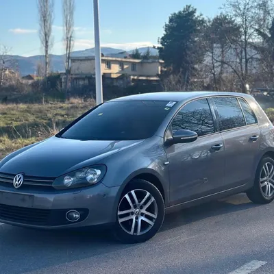 Volkswagen Golf 2011 në shitje
