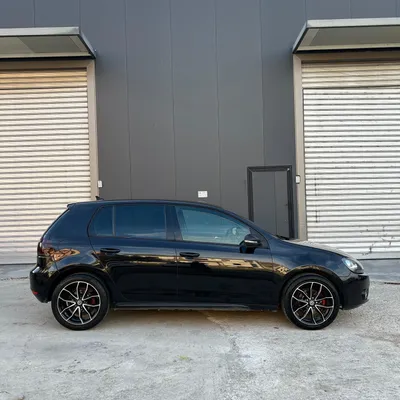 Volkswagen Golf 2010 në shitje