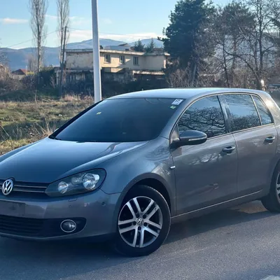Volkswagen Golf 2011 në shitje