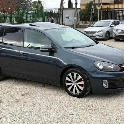 Volkswagen Golf 2010 në shitje