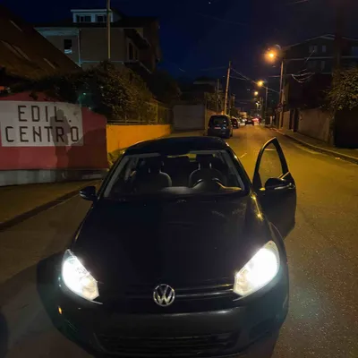 Volkswagen Golf 2012 në shitje