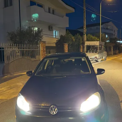 Volkswagen Golf 2012 në shitje