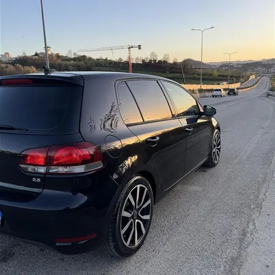 Volkswagen Golf 2010 në shitje