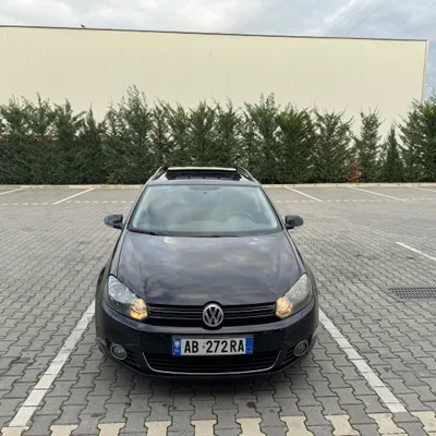 Volkswagen Golf 2010 në shitje