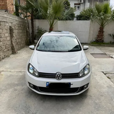 Volkswagen Golf 2012 në shitje