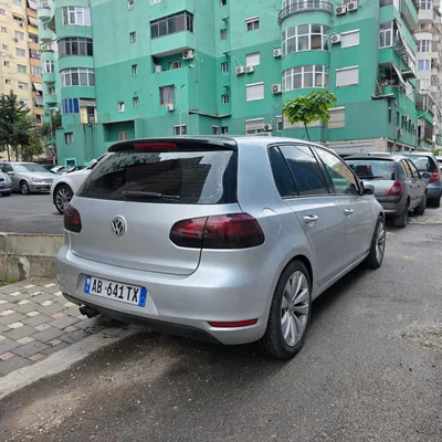 Volkswagen Golf 2013 në shitje