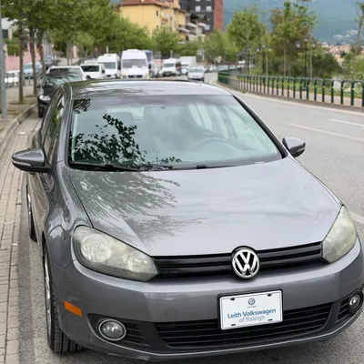 Volkswagen Golf 2013 në shitje
