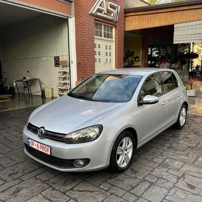 Volkswagen Golf 2010 në shitje