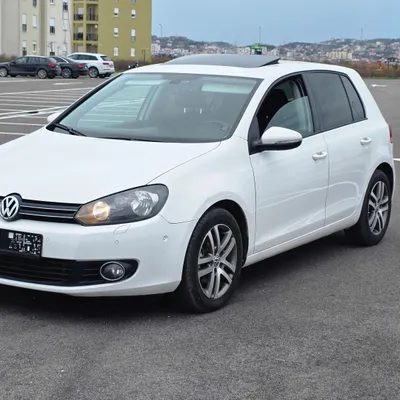 Volkswagen Golf 2011 në shitje