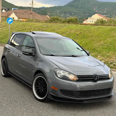 Volkswagen Golf 2012 në shitje