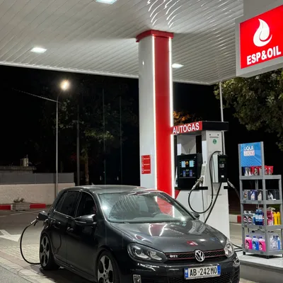 Volkswagen Golf 2010 në shitje