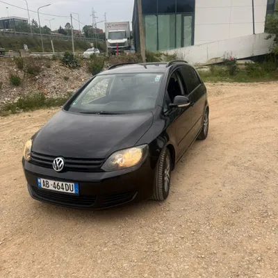 Volkswagen Golf 2010 në shitje