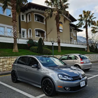 Volkswagen Golf 2011 në shitje