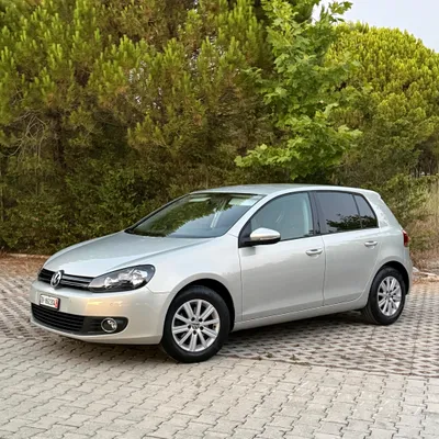 Volkswagen Golf 2010 në shitje
