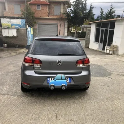 Volkswagen Golf 2012 në shitje